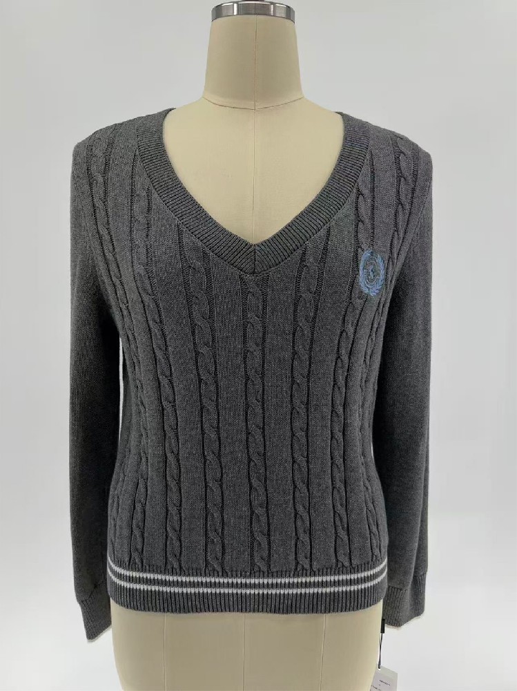 Women's V‑Neck Cable Knit Pullover Sweater