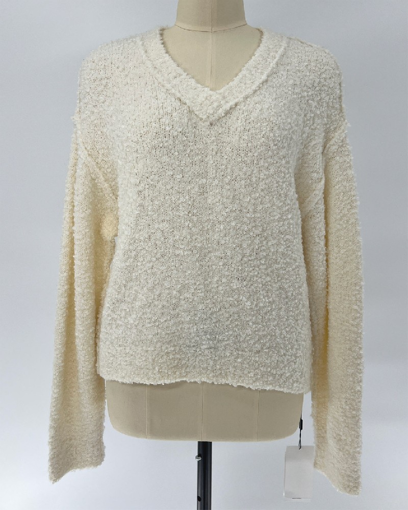 Women Fall & Winter Off White V Neck Bouclé Knit Pullover